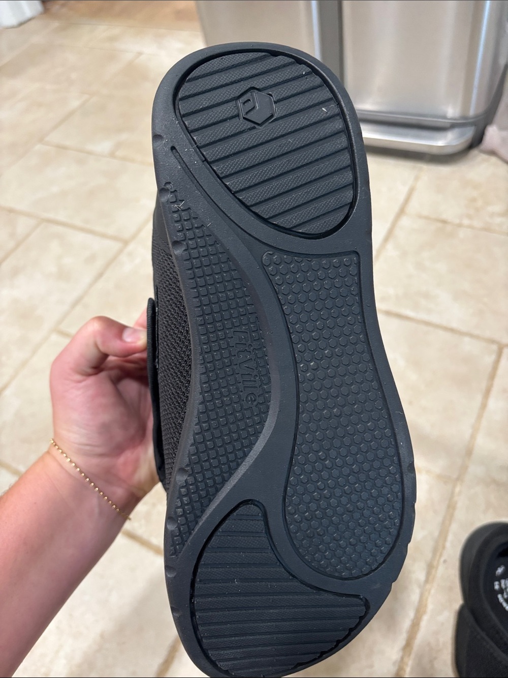 Women’s Slip-On Walking Shoes in Black size 10 - Picture 4 of 4